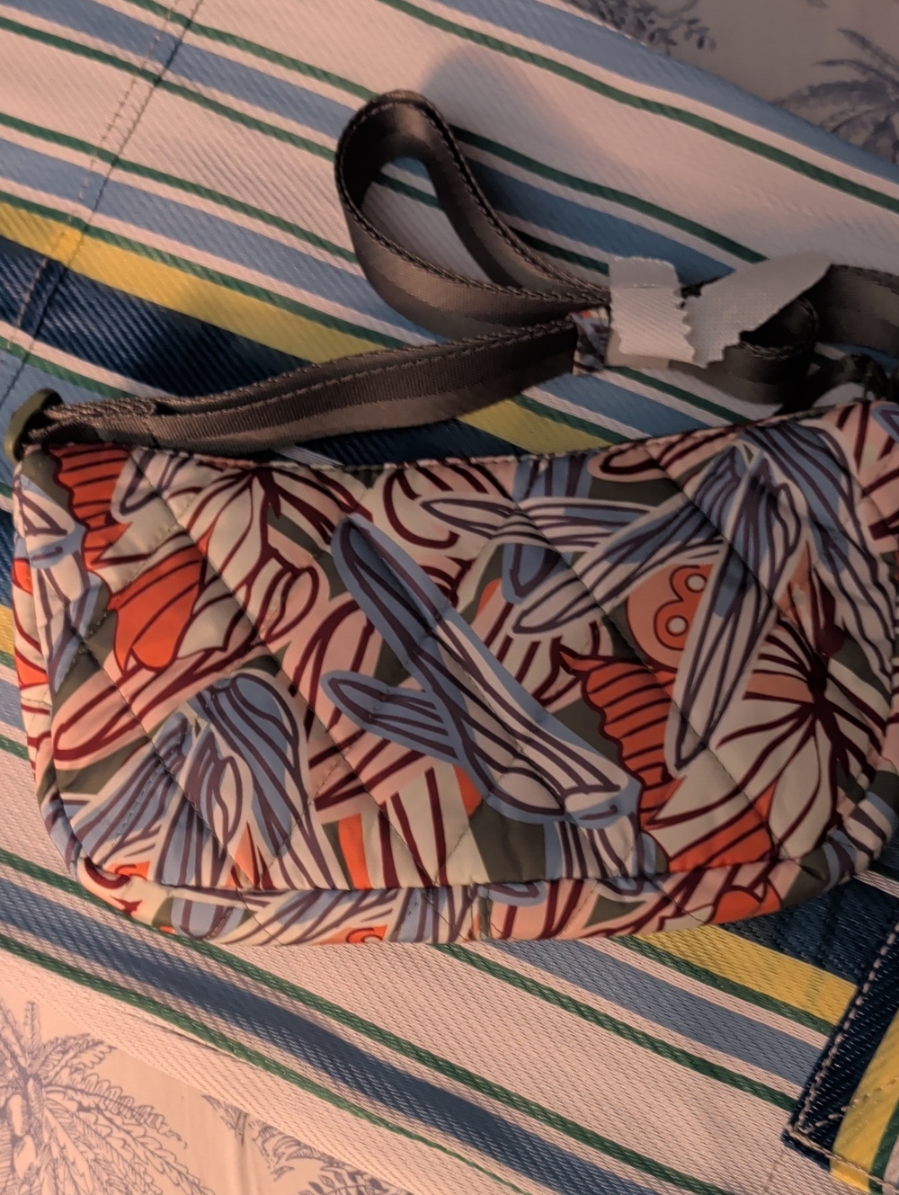 Vera Bradley Dragonfly By Sling  Crossbody Bag in New NWT Ultralight Travel Bag